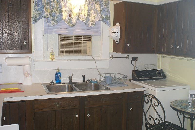Sink & washing machine