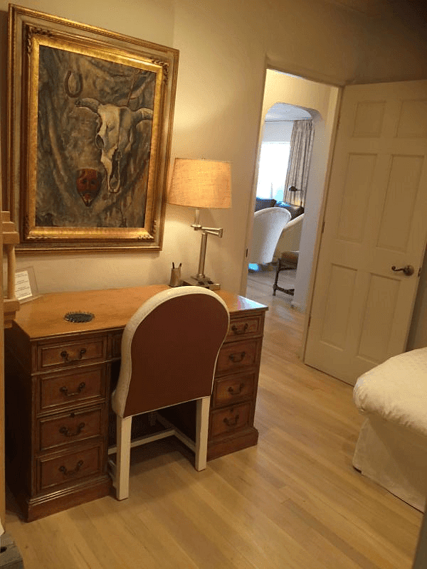 Desk in Bedroom W/Twin
