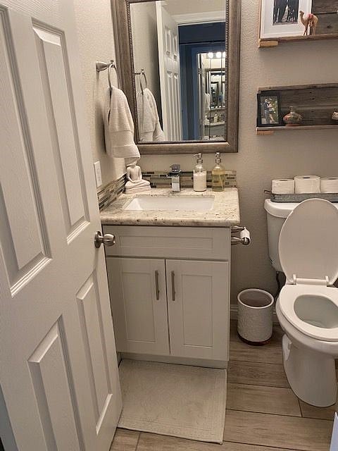 downstairs half bath 