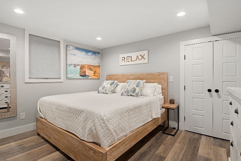 The master bedroom features a king sized memory foam mattress.