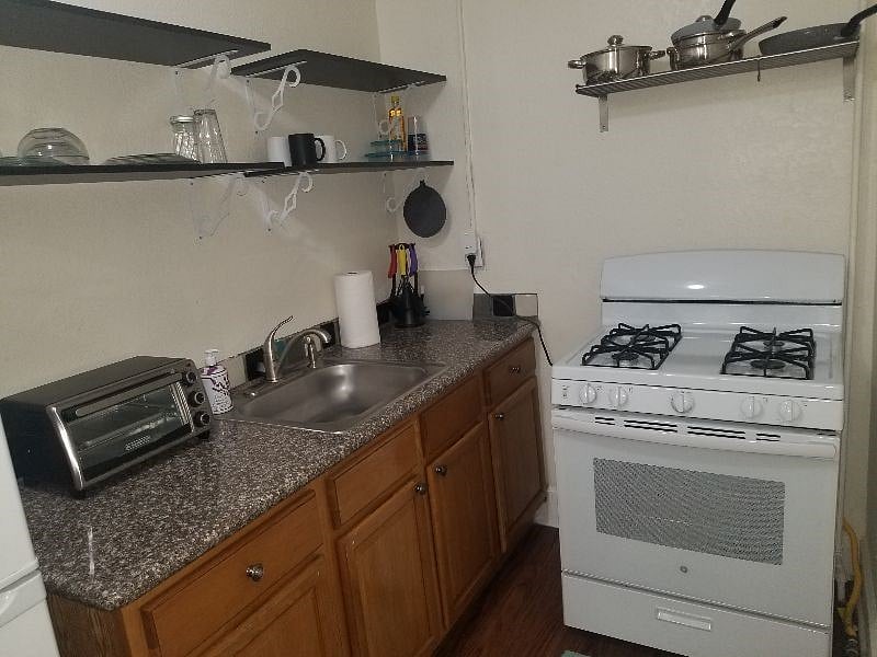 Furnished Finder property 208085_5 photo 12