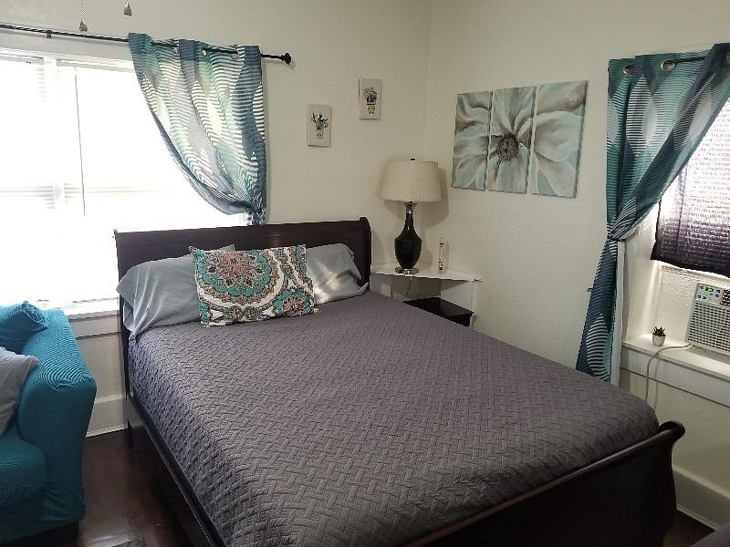 Furnished Finder property 208085_5 photo 2