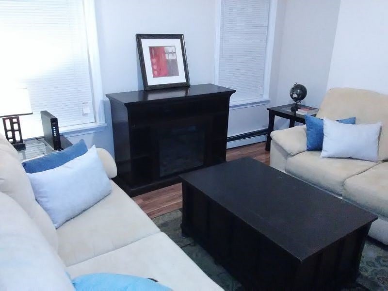 C1_Living Room