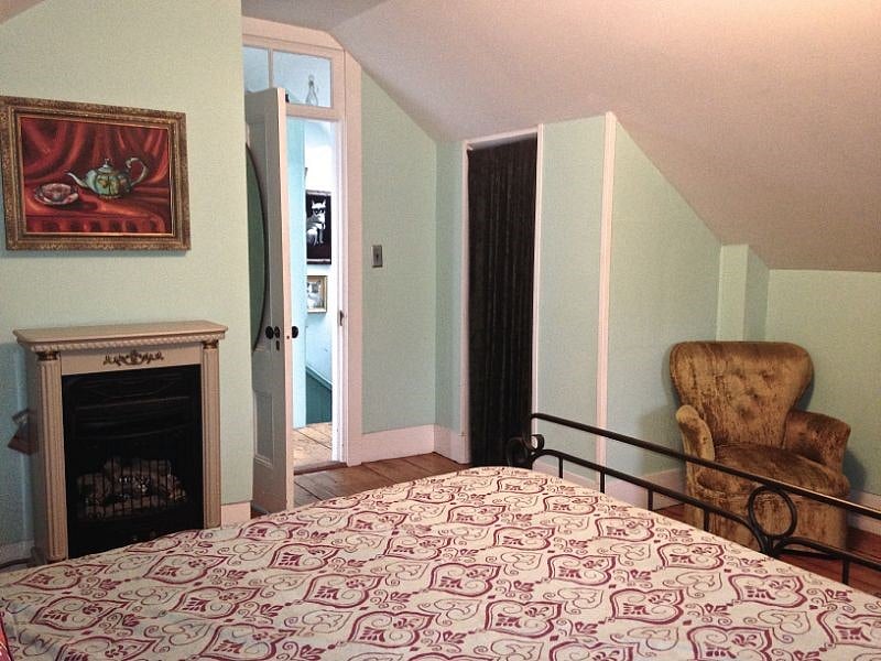 Back Bedroom