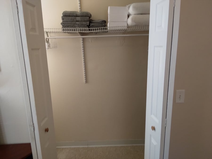 B1 Guest Suite:

Bedroom 3
$950.00