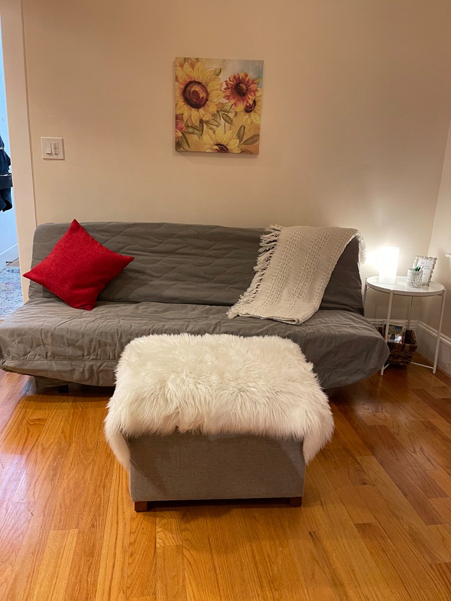 Sitting area - Loveseat (foldout)