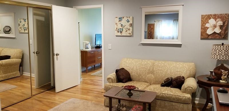 Sitting area in Bedroom 1