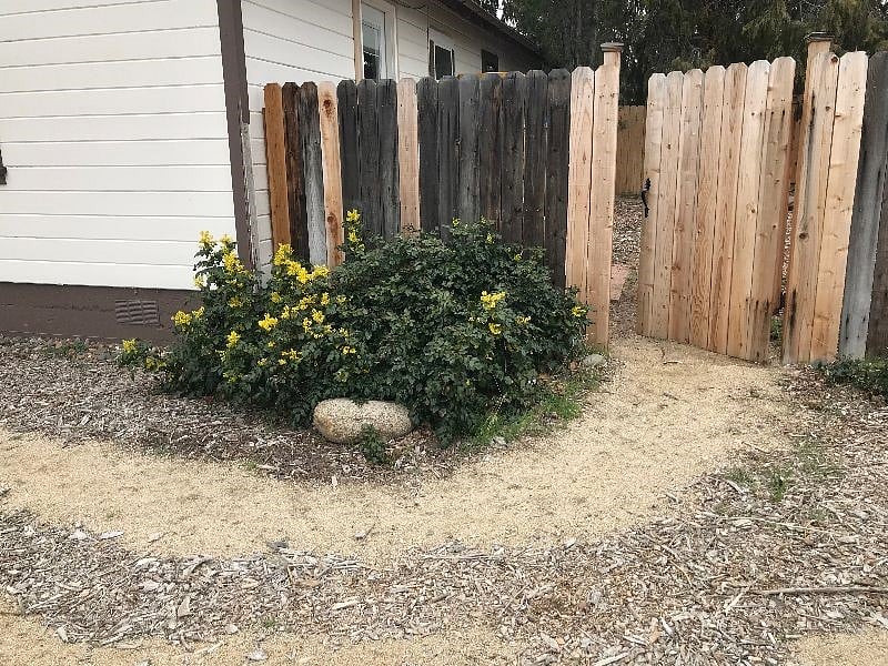 path to entry gate