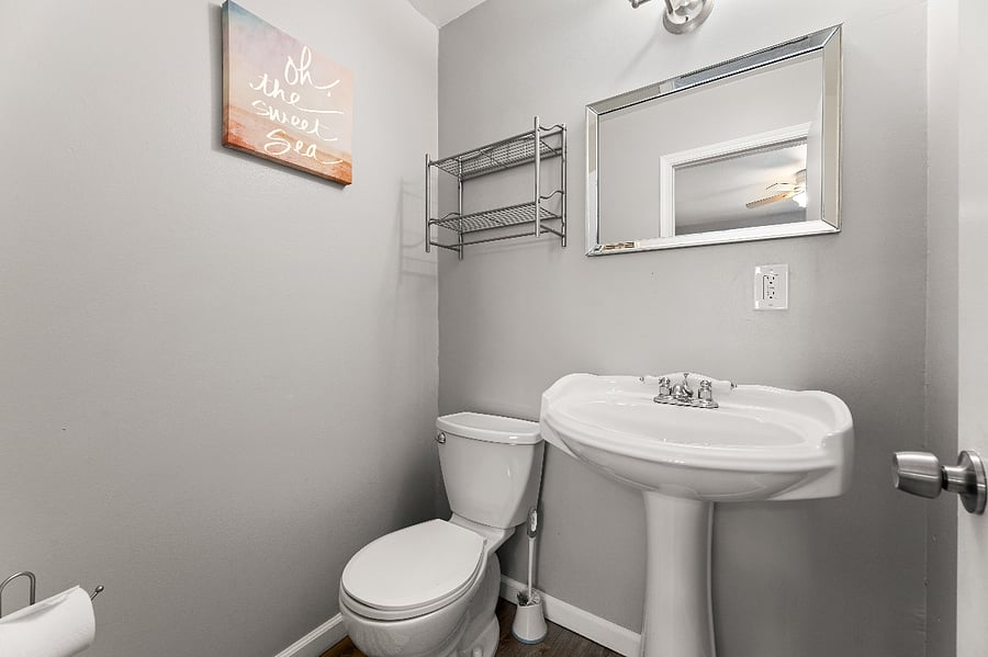 Master Bedroom with en suite bath