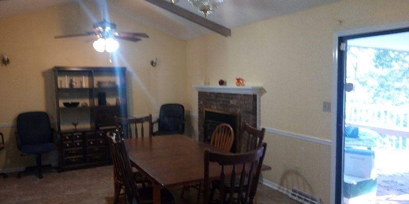 Large country kitchen.
