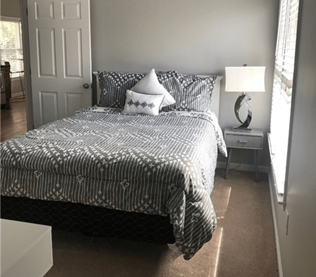 #2 Bedroom with Queen Sized Bed, Private Large Bathroom, Walk-in Closet and Big Screen TV