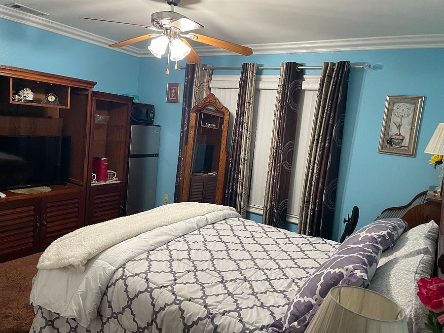 Furnished Finder property 215352_1 photo 4