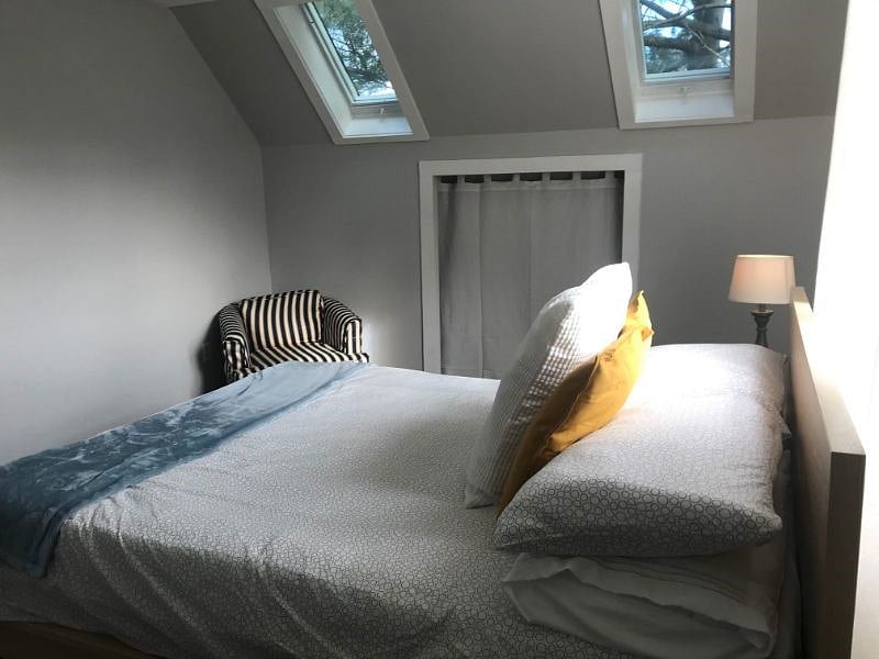 1st Bedroom with queen bed on 3rd floor