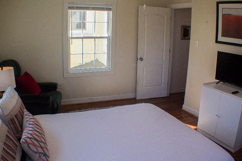 Furnished Finder property 216183_1 photo 3