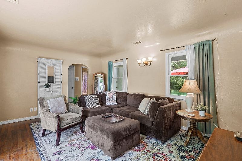 Furnished Finder property 216202_1 photo 5