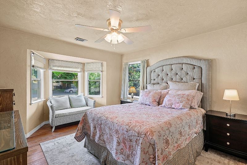 Furnished Finder property 216202_1 photo 14