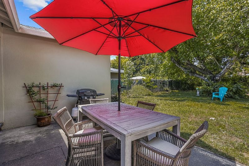 Furnished Finder property 216202_1 photo 26