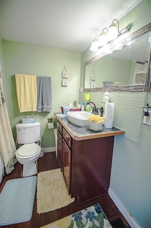 Bathroom 2
