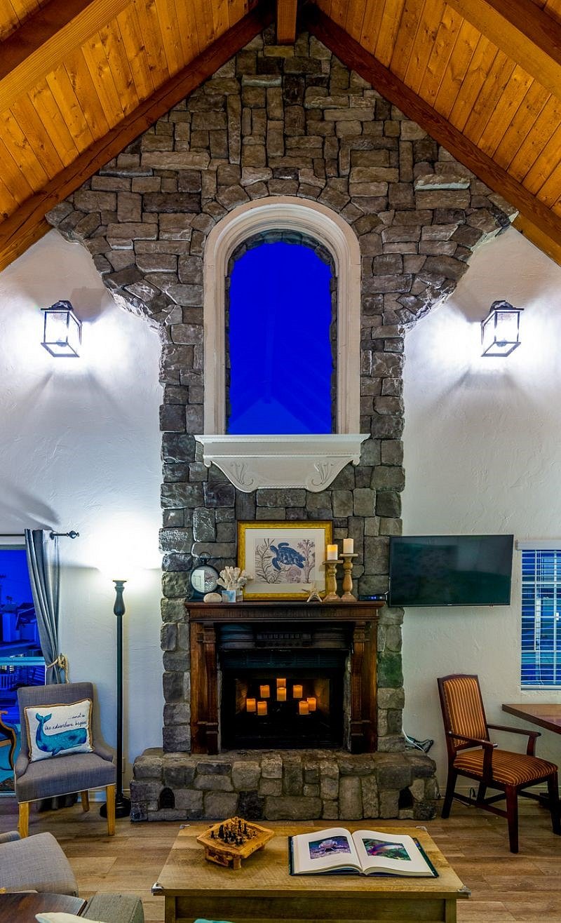 Fireplace with smoke free battery operated candles