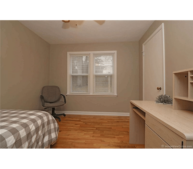 Desk in second bedroom