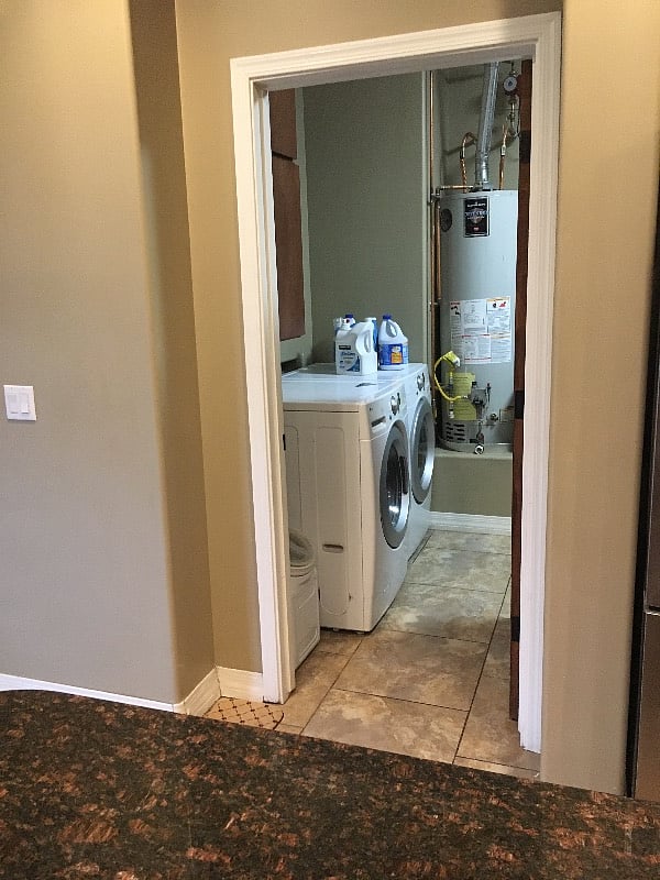 Common area - Laundry room