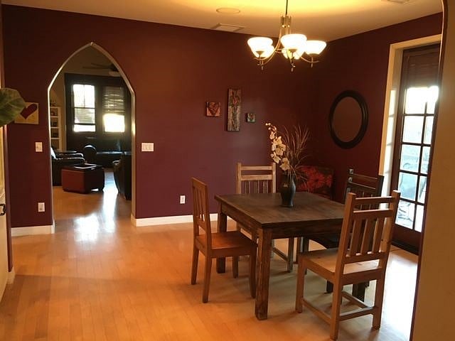 Shared dining room