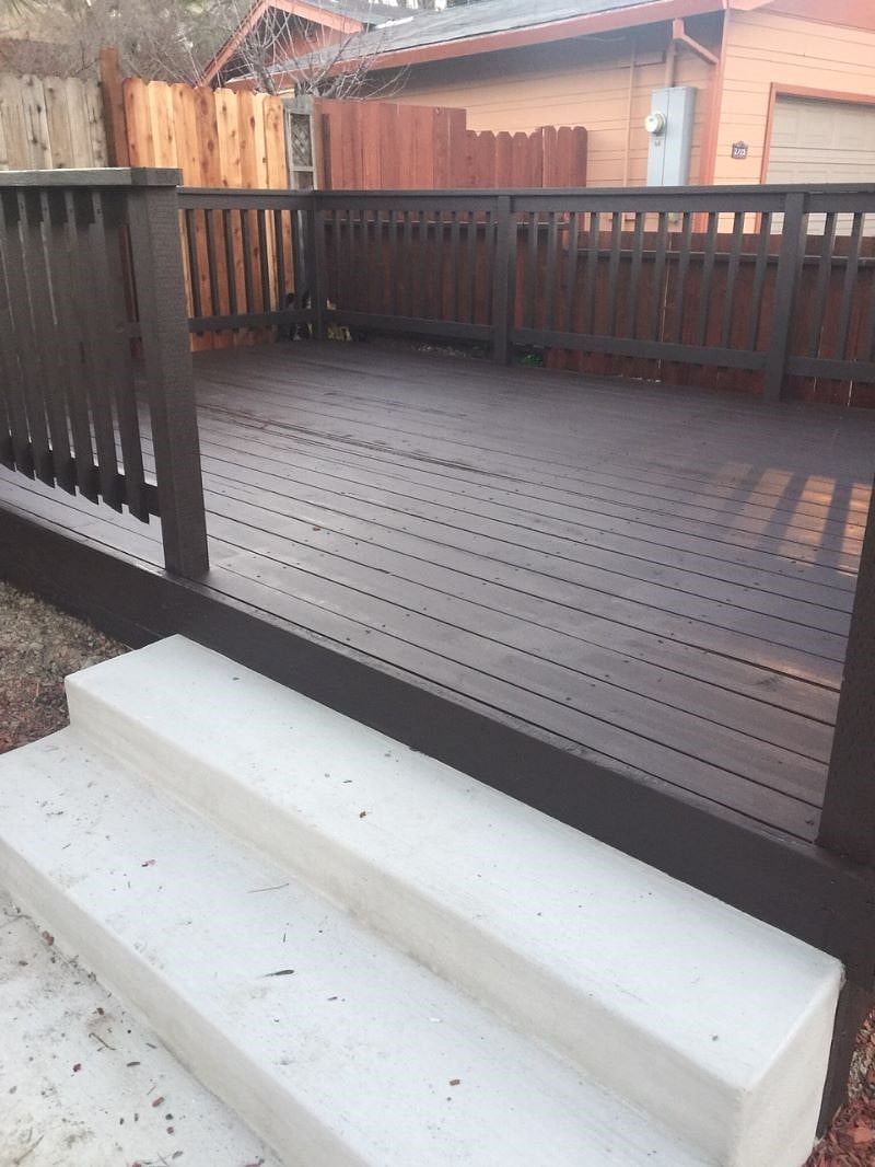 Front outdoor deck for relaxing...