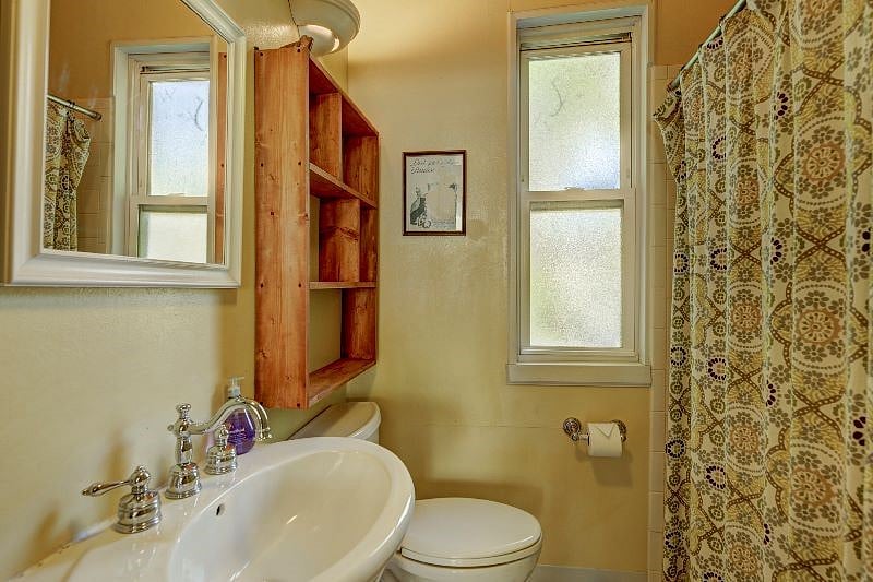 Downstairs Bathroom