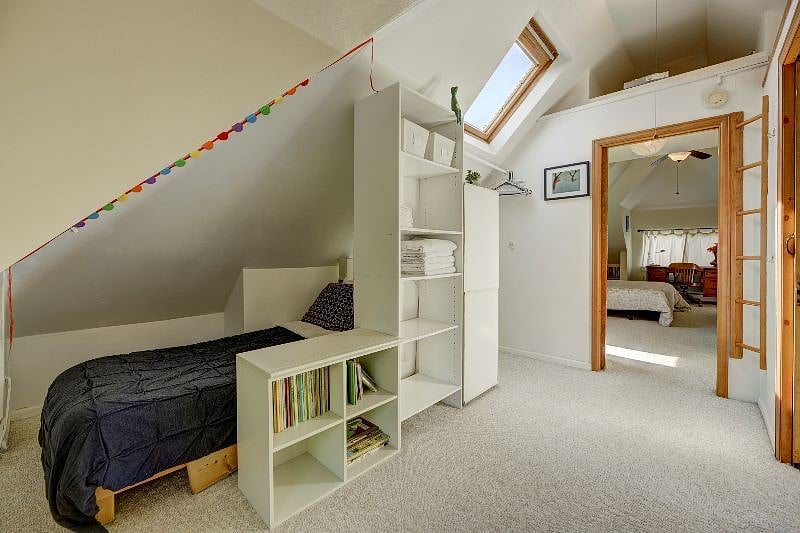 Kids Room/Closet