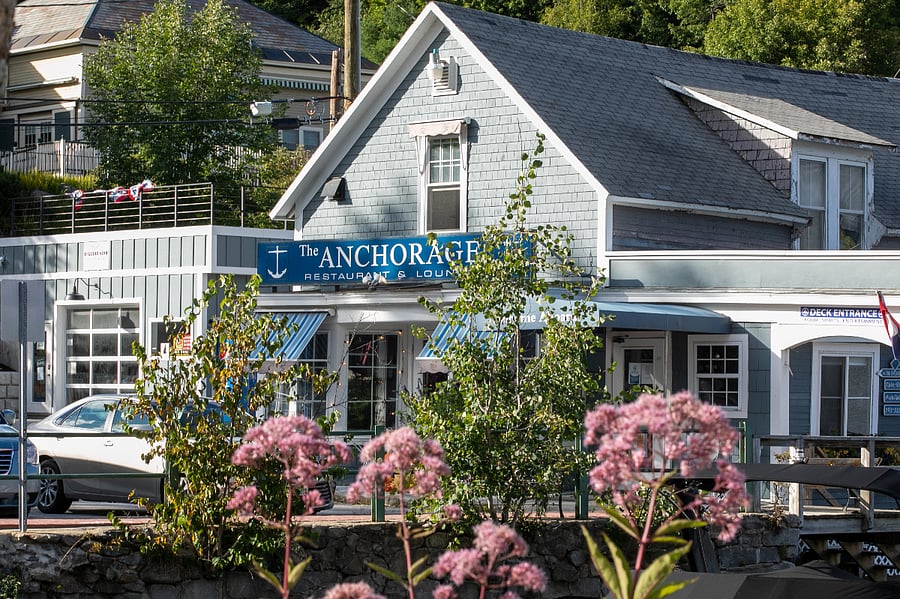 One of several restaurants within walking distance of the apartment.