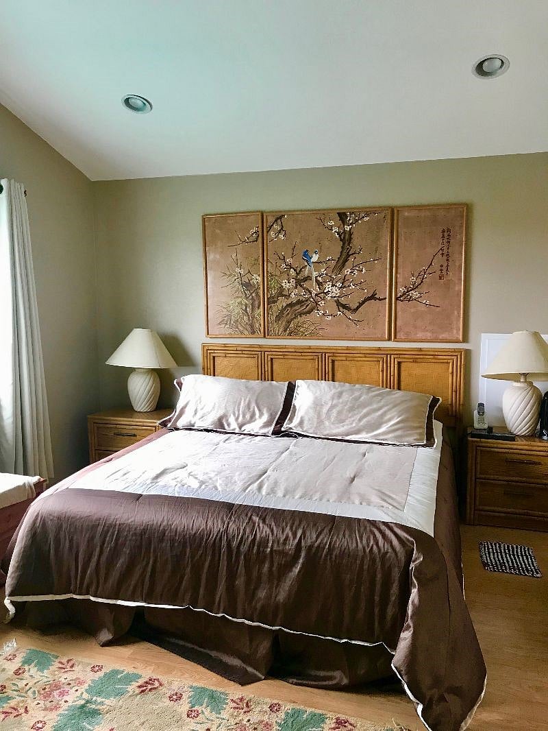 King sized bed