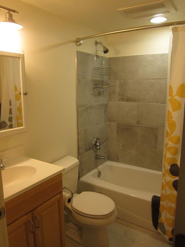 Full Bathroom with tub & shower