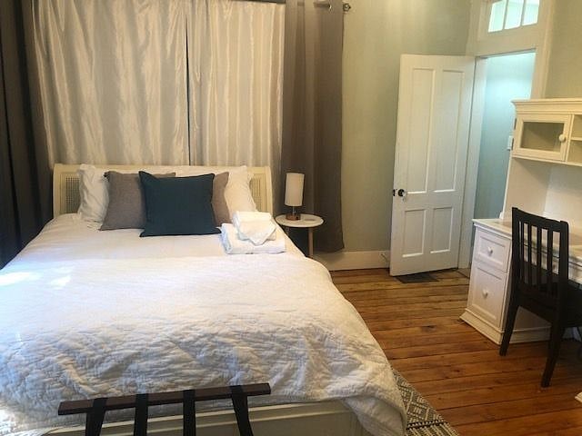 Furnished Finder property 220249_1 photo 7