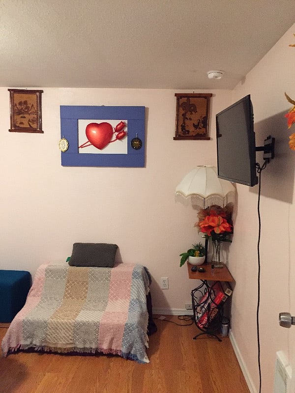 Convertible chair into day bed.