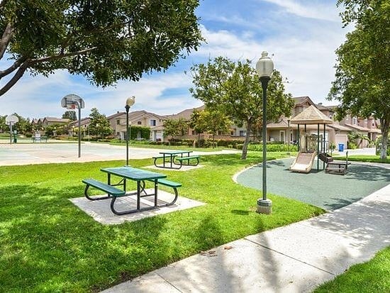 Furnished Finder property 220659_1 photo 14
