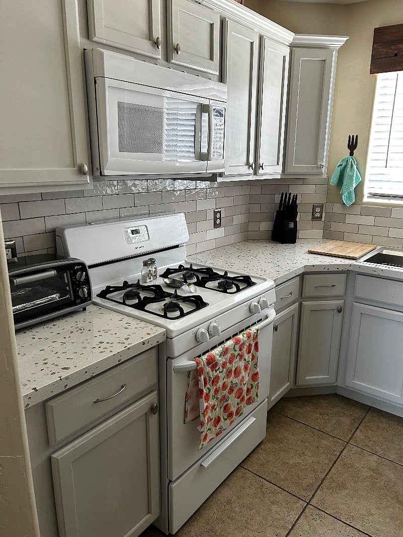 Furnished Finder property 220689_1 photo 5