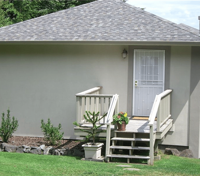 View of cottage from parking space