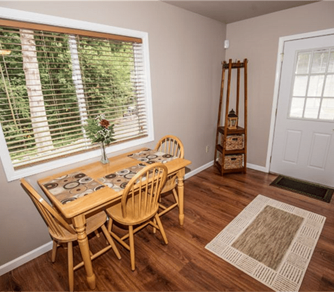 Zoom lens photo of dining table area