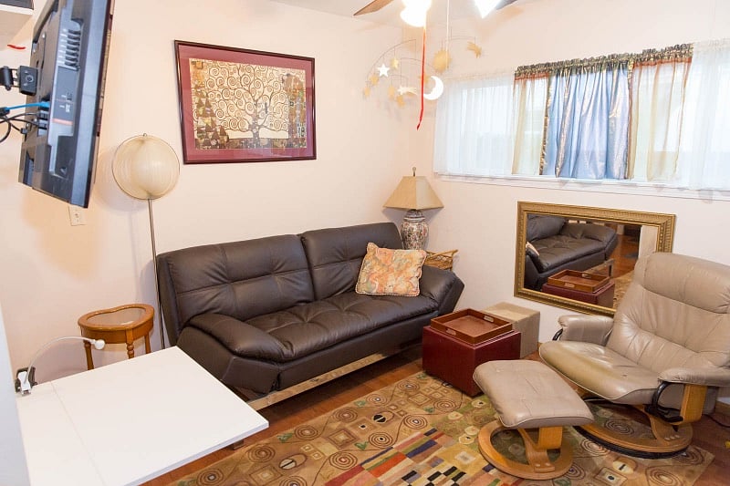 ChezAyna living room.