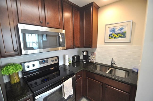 Spring/Summer Kitchen