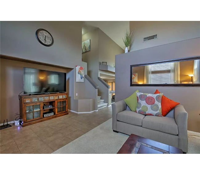 Furnished Finder property 221058_1 photo 2