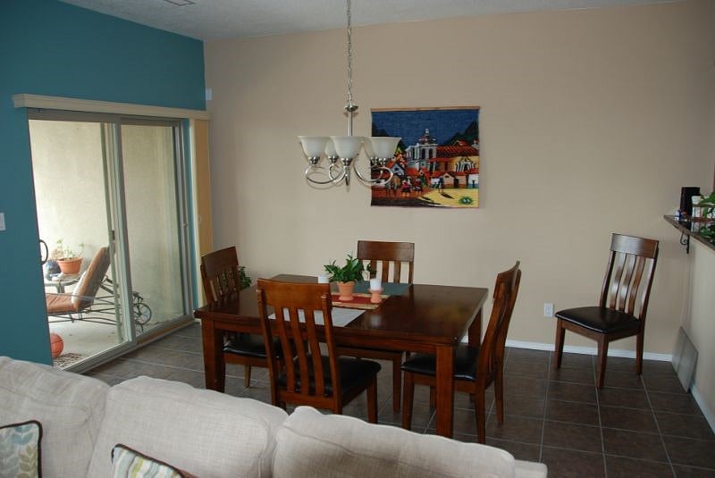 Dining room with expandable table.  Can seat 8-10 when expanded.