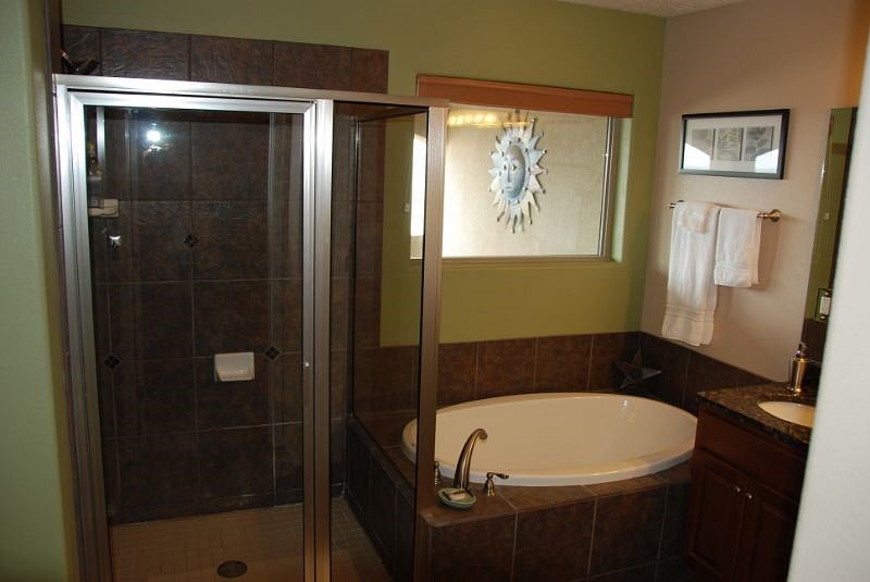 Both a shower & a garden tub