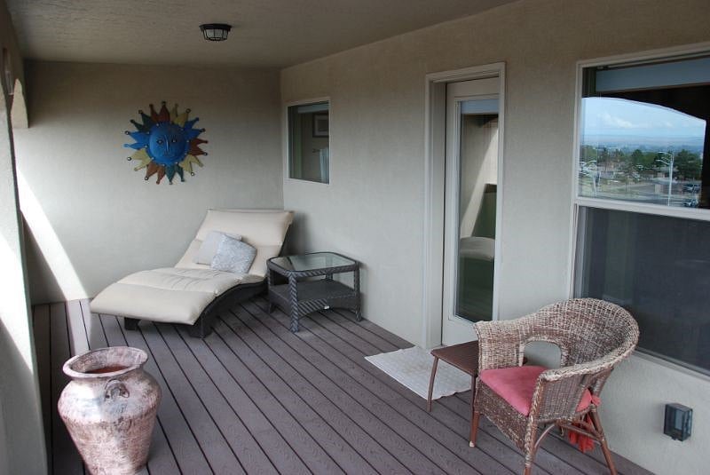 Spacious private deck with double lounge chair