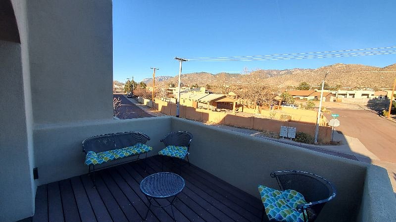 Plenty of outdoor seating with mountain & neighborhood views.