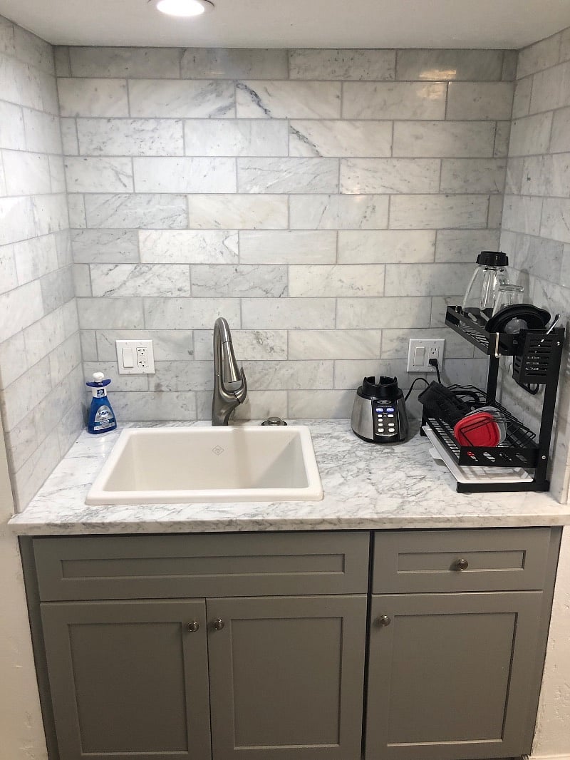 Kitchen Sink with Disposal 