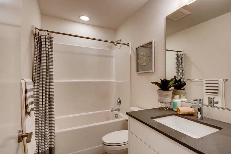 Shared bathroom on third floor