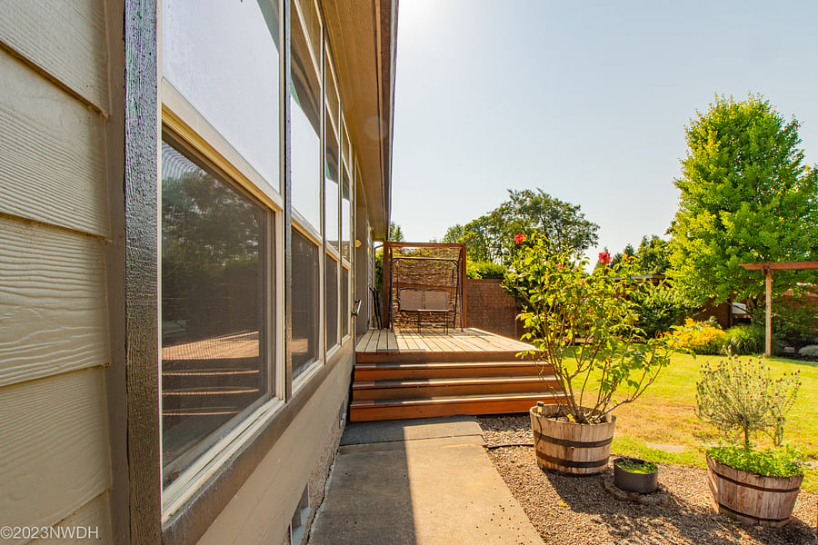 Walkway to deck and entry