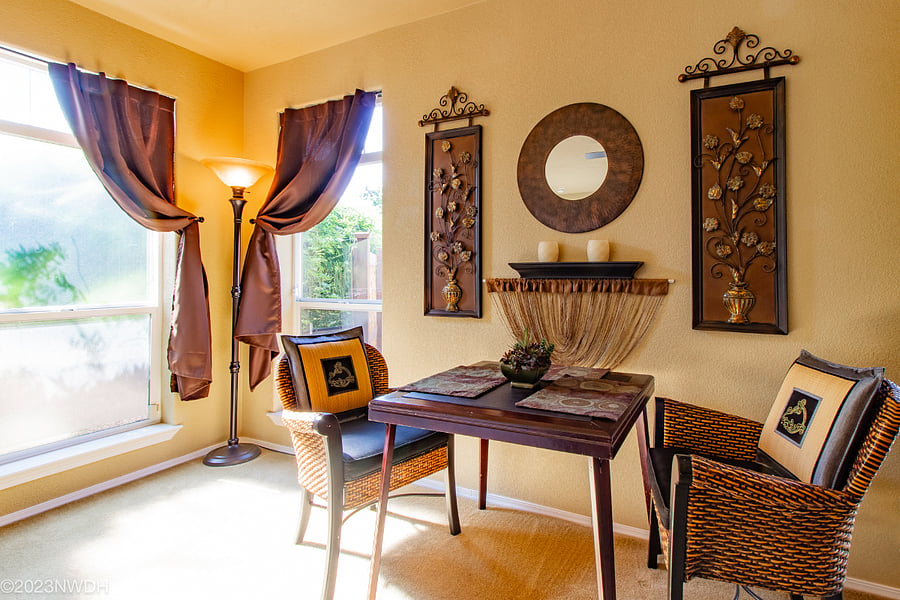 Dinette table and chairs