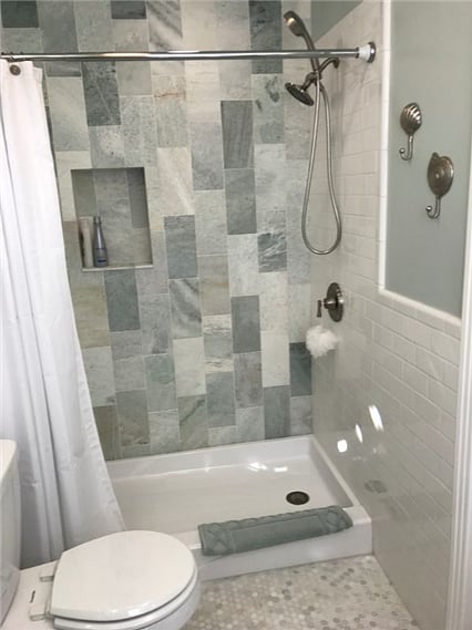 Bathroom photo #2